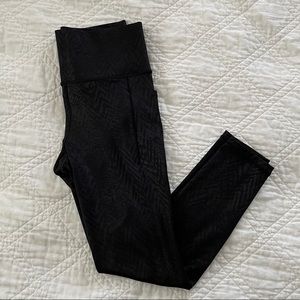 Athleta Embossed Salutation Stash Pocket Tight in Black